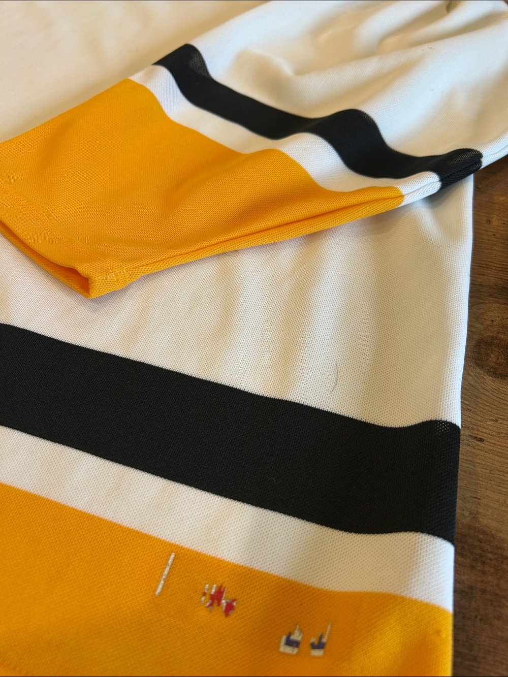 Vintage CCM Maska Pittsburgh Penguins Jersey (XL) - Picture 6 of 7